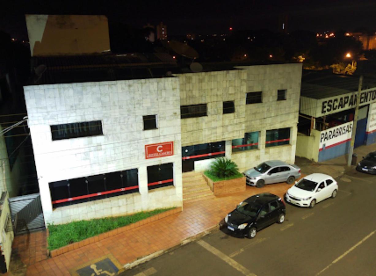 Castro 2* Itumbiara